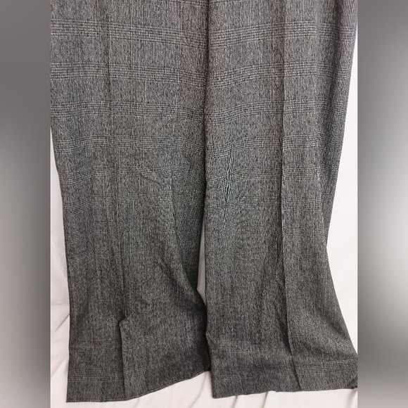 Gray Plaid WHITE HOUSE BLACK MARKET Legacy Relaxed Work Wide-Leg Pants  (#1,557) - Picture 4 of 6